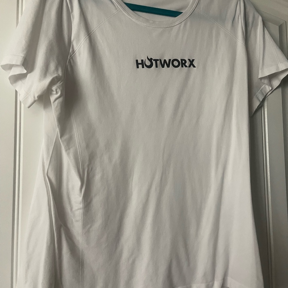 Fabletics White Short Sleeve Tee